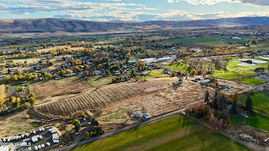 8400 Occidental Rd, Yakima, WA 98903 - photo 6