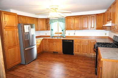 1205 Cotter Ave, Merrill, WI 54452 - photo 2