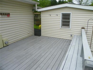 224 Cranbrook Cir, Hendersonville, NC 28792 - photo 4