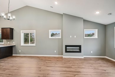 911 Gable St, Taylors Falls, MN 55084 - photo 5