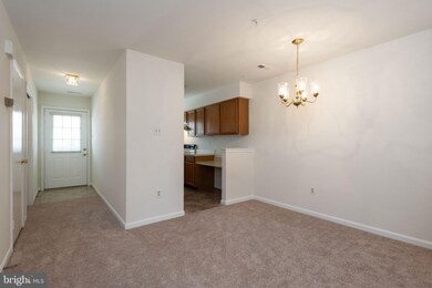 9274 Cherry Ln unit 81, Laurel, MD 20708 - photo 4
