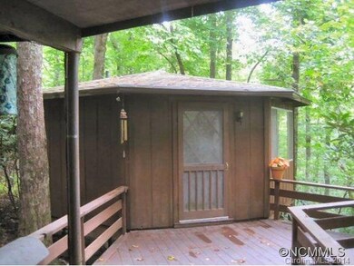 2nd cottage - bedroom/studio