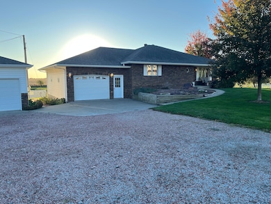 726 1st St, Plano, IA 52581 - photo 2