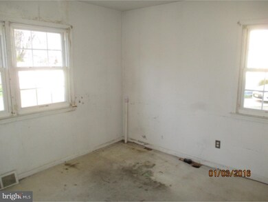 403 W 1st Ave, Runnemede, NJ 08078 - photo 7