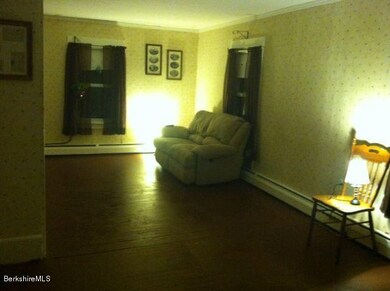9 Zoar St, Pittsfield, MA 01201 - photo 2