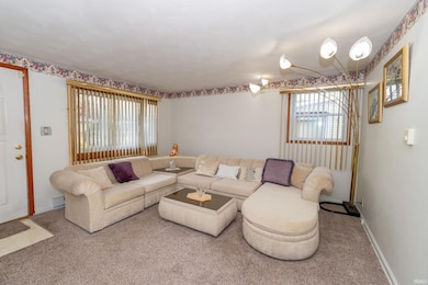 606 N Twyckenham Dr, South Bend, IN 46617 - photo 3