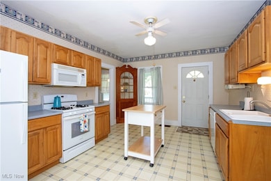 465 High St, Doylestown, OH 44230 - photo 7