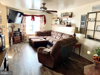 1027 Lily Ln, Temple, PA 19560 - photo 4