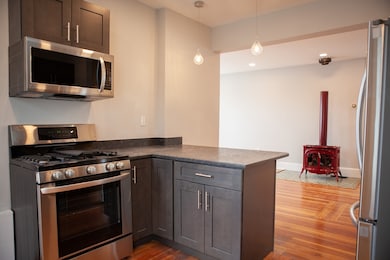 19 Rowell St unit 3, Dorchester, MA 02125 - photo 4