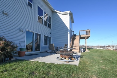 1807 Wycliffe Ct SW, Cedar Rapids, IA 52404 - photo 7