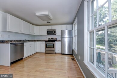 20508 Sterncroft Ct, Montgomery Village, MD 20886 - photo 7