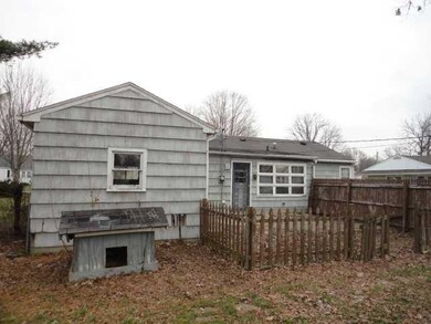 2923 W 12th St, Anderson, IN 46011 - photo 2