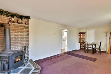 38 Bay Ave, North Middletown, NJ 07748 - photo 2