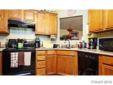 302 E Hogan Dr, Copperas Cove, TX 76522 - photo 7