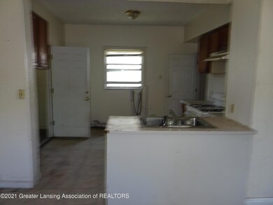 1014 W Shiawassee St, Lansing, MI 48915 - photo 5