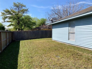 11003 Panicum Ct, Houston, TX 77086 - photo 2