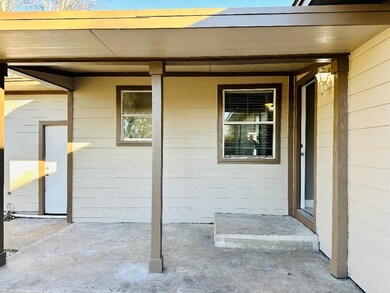 2508 Avenue C unit C, Bay City, TX 77414 - photo 2