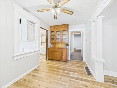 14 E Owen St, Ridge Farm, IL 61870 - photo 5