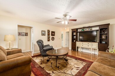 006_3bd3aab_W 5033 Lee Rd-043