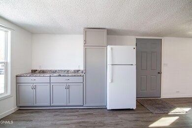 105 S Meadow Ln, Mandan, ND 58554 - photo 6