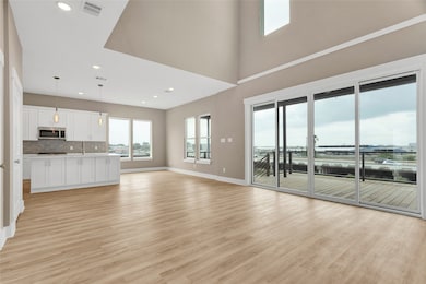 28 Cmdr Runco Ln, Taylor Lake Village, TX 77586 - photo 7