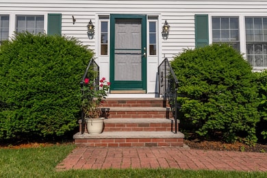 2 Apple Hill Ln, Stoneham, MA 02180 - photo 4