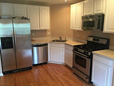 10 Hanna Ln unit 291, South Amboy, NJ 08879 - photo 2