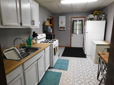 573 West St, Logan, OH 43138 - photo 5