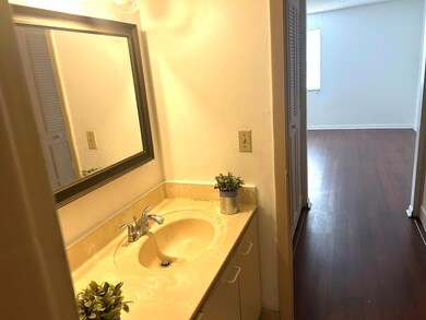 6296 NW 186th St unit 210, Hialeah, FL 33015 - photo 5