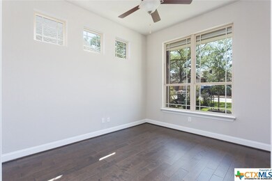 952 Carriage Loop, New Braunfels, TX 78132 - photo 3