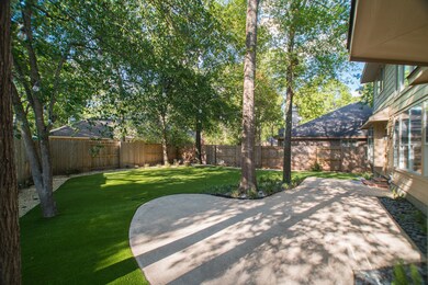 10 Bonnaire Dr, Spring, TX 77382 - photo 4