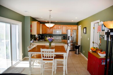 4401 Crystal Rock Dining