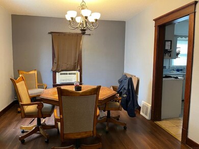 1118 W 8th St, Cedar Falls, IA 50613 - photo 7