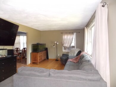 65 Felton St, Hudson, MA 01749 - photo 2