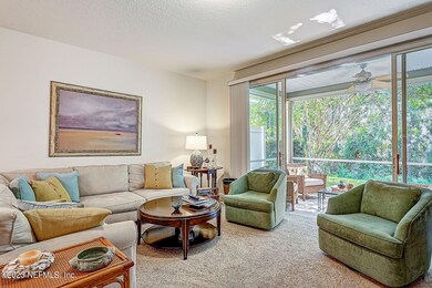 6-web-or-mls-Roundleaf Dr-006