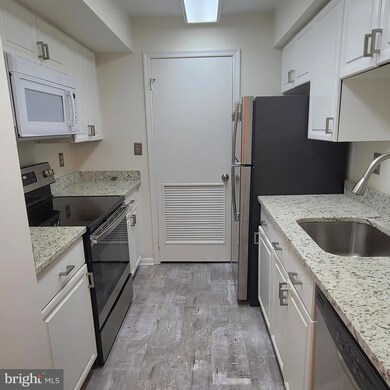 4552 28th Rd S unit 1610, Arlington, VA 22206 - photo 6