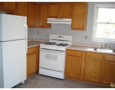 123 Central St unit 6, Georgetown, MA 01833 - photo 2