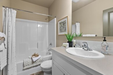 Targhee - Bathroom