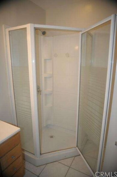 Main house 3/4 bath shower stall in hallway 