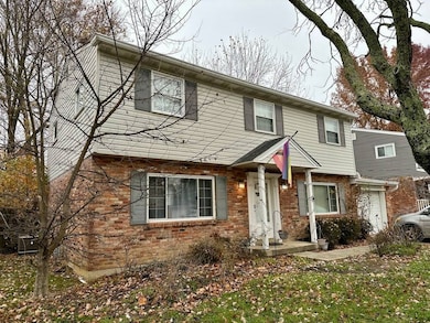 1903 Robinway Dr, Cincinnati, OH 45230 - photo 2