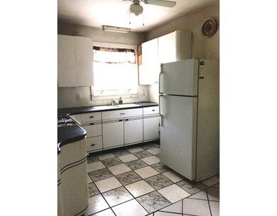 534 S Union St, Lawrence, MA 01843 - photo 4