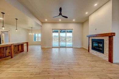 Living room (2)