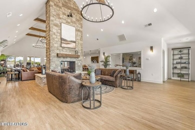 Clubhouse1