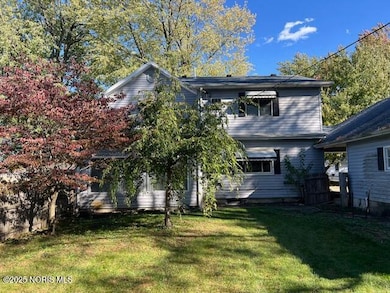 117 Maple St, Bradner, OH 43406 - photo 6