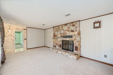 6-web-or-mls-604 Andy Nowling Rd-03