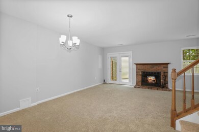 11171 Hamlet Ct, Fredericksburg, VA 22407 - photo 5