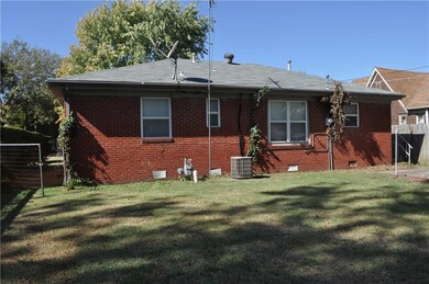 915 Jefferson Place, Shawnee, OK 74801 - photo 6