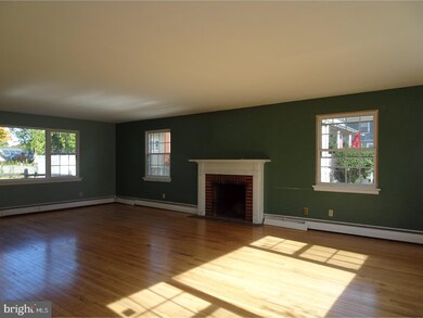 129 W Providence Rd, Aldan, PA 19018 - photo 7