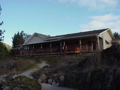 201 Upper River Rd, Gold Hill, OR 97525 - photo 2