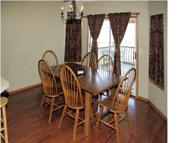 Dining area with nice hardwood floor!!!